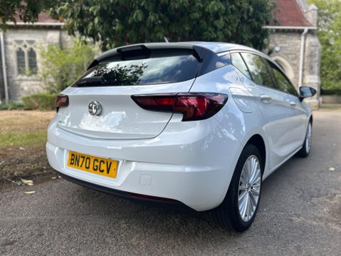 Vauxhall Astra ELITE NAV 17