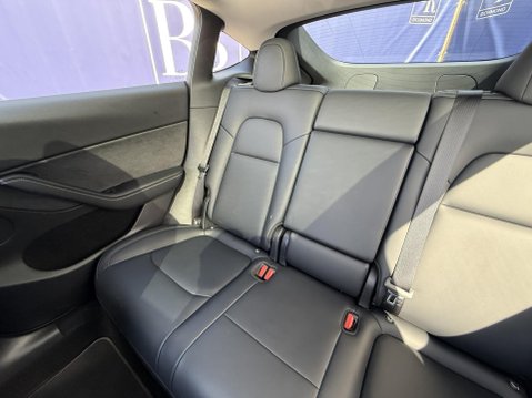 Tesla Model Y (Dual Motor) Long Range SUV 5dr Electric Auto 4WDE (384 bhp) 27