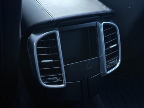 Porsche Cayenne 3.0 TD V6 Tiptronic 4WD Euro 5 (s/s) 5dr 48