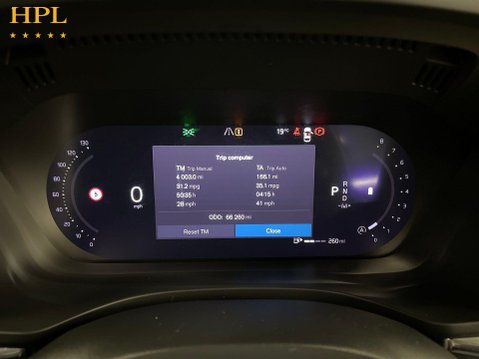 Volvo XC60 2.0 B5 MHEV Plus SUV 5dr Petrol Hybrid Auto AWD Euro 6 (s/s) (250 ps) 14