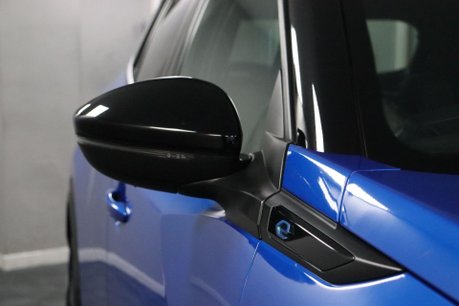 Peugeot 2008 GT PREMIUM 33