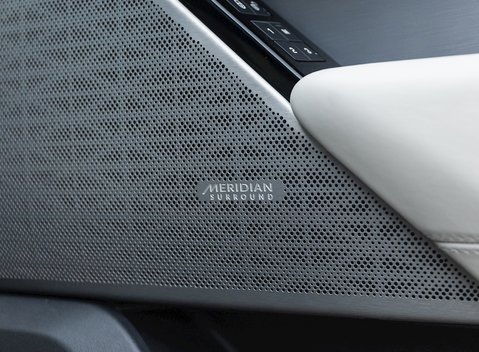 Land Rover Range Rover Velar R-Dynamic D240 HSE 23