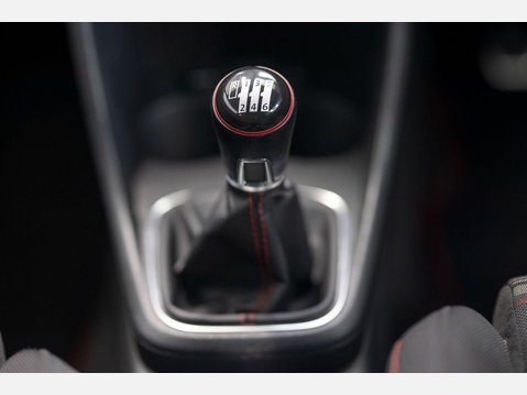 Volkswagen Polo 1.8 TSI GTI Euro 6 (s/s) 3dr 40