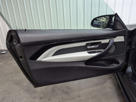 BMW M4 3.0 BiTurbo Competition Coupe 2dr Petrol DCT Euro 6 (s/s) (450 ps) 55