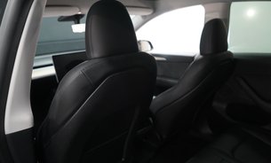 Tesla Model Y LONG RANGE AWD Comfort Suspension GROK AI One Owner Adaptive LEDs VAT Q 17
