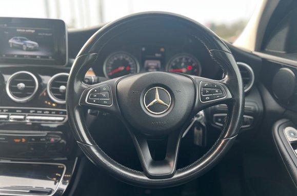 Mercedes-Benz C Class C200 SE PETROL 4 Door 32
