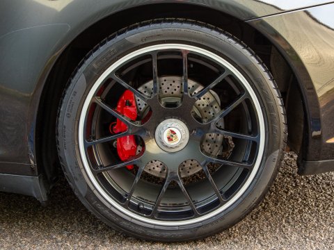 Porsche 911 3.8 997.2 CARRERA GTS 40