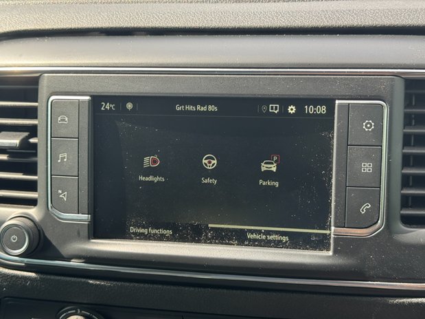 Vauxhall Vivaro Crew Cab AUTO LWB L2H1 Low Roof 3100 Elite Air Con Alloys Sensors Cam Nav E 29