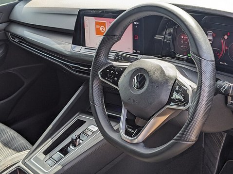 Volkswagen Golf GTD TDI DSG 21