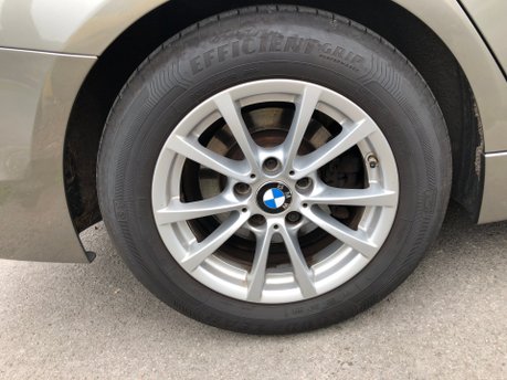 BMW 3 Series 330E SE Automatic Hybrid 59000m Service History & Leather 27