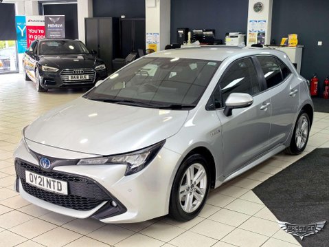 Toyota Corolla 1.8 VVT-h Icon Tech CVT Euro 6 (s/s) 5dr 4