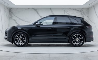 Porsche Cayenne V6 5