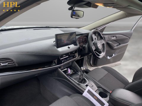 Nissan Qashqai 1.3 DIG-T MHEV N-Connecta SUV 5dr Petrol Hybrid Manual Euro 6 (s/s) (140 ps 15