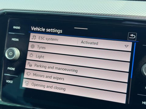 Volkswagen Passat 1.5 TSI EVO R-Line DSG Euro 6 (s/s) 5dr 23