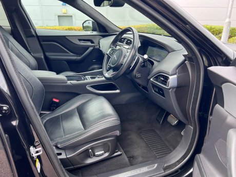 Jaguar F-Pace 2.0 D180 Chequered Flag Auto AWD Euro 6 (s/s) 5dr 16