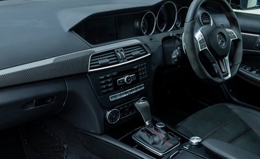 Mercedes-Benz C63 AMG BLACK SERIES 16