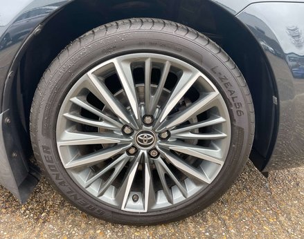 Toyota Avensis 1.8 Avensis Excel Valvematic CVT 5dr 13