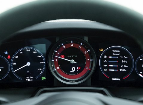 Porsche 911 (992) Carrera 4 GTS 16