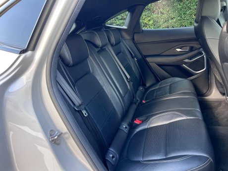 Jaguar E-Pace 2.0 P200 R-Dynamic SE Auto AWD Euro 6 (s/s) 5dr 39