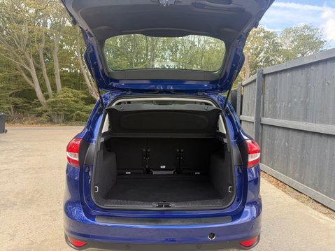 Ford C-Max 1.0T EcoBoost Titanium MPV 5dr Petrol Manual Euro 6 (s/s) (125 ps) 17