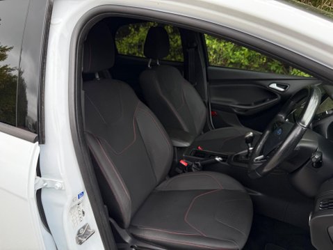 Ford Focus 1.0T EcoBoost ST-Line Euro 6 (s/s) 5dr 21