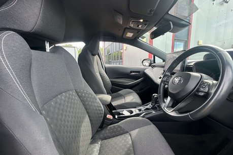 Toyota Corolla 2.0 VVT-h Icon Hatchback 5dr Petrol Hybrid CVT Euro 6 (s/s) (196 ps) 13