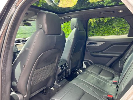 Jaguar F-Pace 2.0 D180 Chequered Flag Auto AWD Euro 6 (s/s) 5dr 39