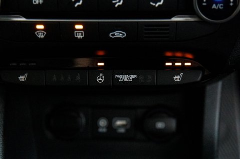 Hyundai i20 MPI PREMIUM SE NAV 35