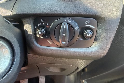 Ford Fiesta TITANIUM,,FORD SYNC,.ONLY £20;00 R:TAX,,STUNNING EXAMPLE  16