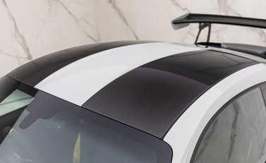 Porsche 911 (991.2) GT2 RS Weissach 29