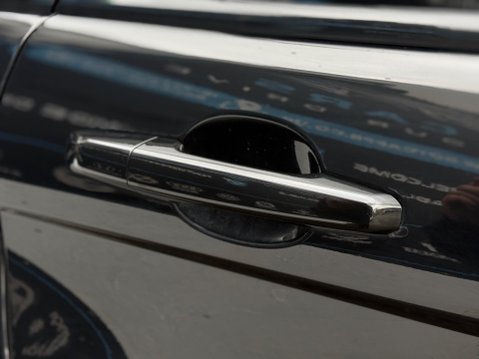 Land Rover Range Rover Evoque 2.2 SD4 Pure Auto 4WD Euro 5 (s/s) 5dr 26