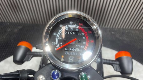 Bullit Hunt 2020 ONLY 1K MODERN 125CC RETRO BIKE CAFE RACER LEARNER 27