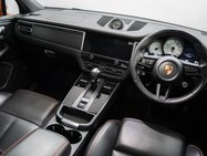 Porsche Macan 2.0T SUV 5dr Petrol PDK 4WD Euro 6 (s/s) (265 ps) 5