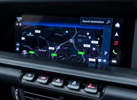 Porsche 911 Targa 4 GTS (992.2) 24