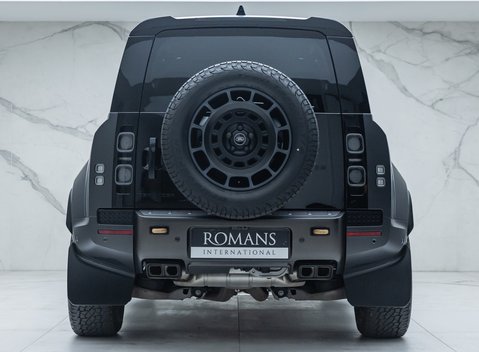 Land Rover Defender OCTA EDITION ONE 8