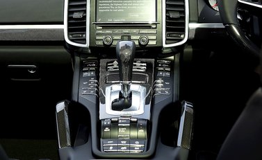 Porsche Cayenne Turbo S 15