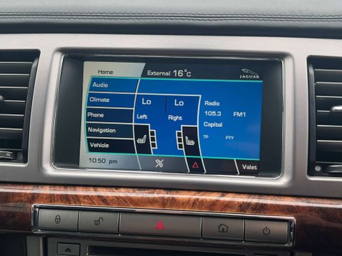 Jaguar XF 3.0 XF Premium Luxury V6 Automatic 4dr - NATIONAL DELIVERY* 43