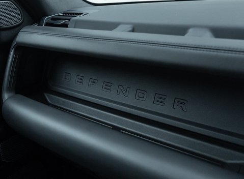 Land Rover Defender 110 V8 CARPATHIAN EDITION Urban 24