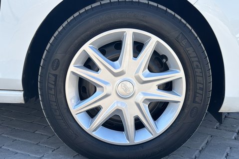 Ford Fiesta 1.5 Tdci Panel Van - Air Con 27