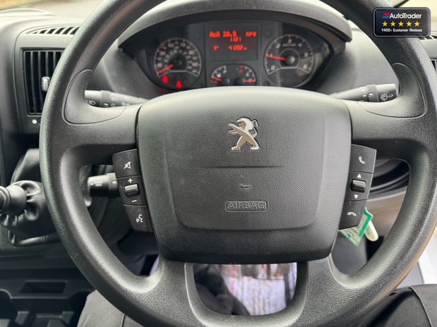 Peugeot Boxer LWB L3H2 Medium Roof Professional Premium Plus 335 SELECT 24
