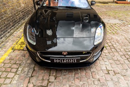 Jaguar F-Type V8 R 9