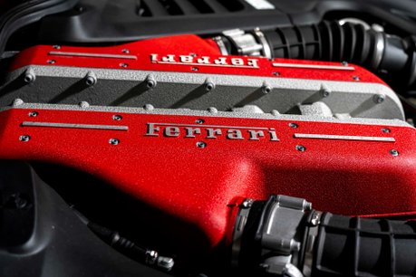 Ferrari GTC4 Lusso V12. WARRANTY. CARBON FIBRE INTERIOR. PANORAMIC ROOF. PASSENGER DISPLAY. 54