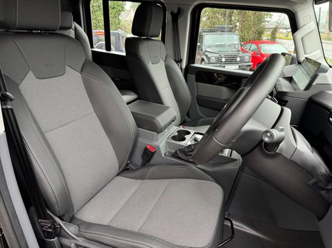 Ineos Grenadier 3.0P Utility Wagon Auto 4WD Euro 6 (s/s) 6dr 21