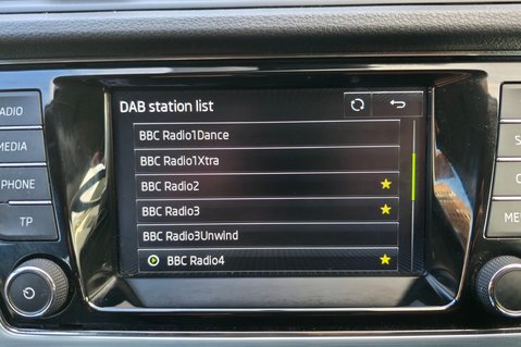 Skoda Fabia 1.2 SE TSI LOOK! £20.00 R/TAX .. 6 MAIN DEALER SERVICES! 1 OWNER..P/SENSORS 19