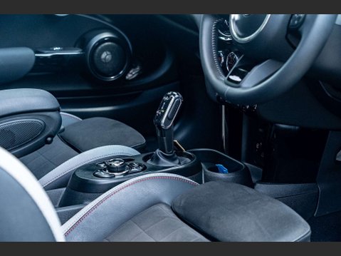 Mini Hatch 2.0 John Cooper Works Auto 3dr 17