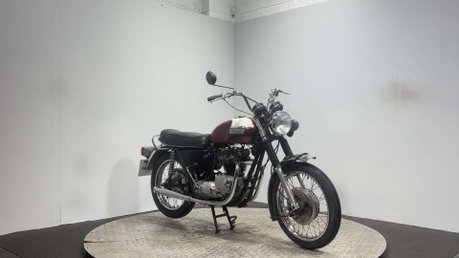 Triumph Bonneville 650 1973 GOOD RUNNING PROJECT BIKE CLASSIC BARN FIND 650CC 2