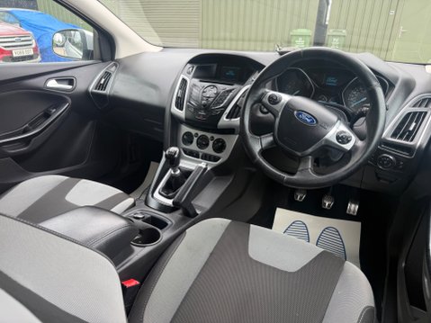 Ford Focus 1.0T EcoBoost Zetec S Estate 5dr Petrol Manual Euro 5 (s/s) (125 ps) 22
