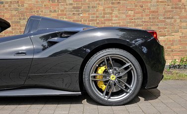 Ferrari 488 Spider 9