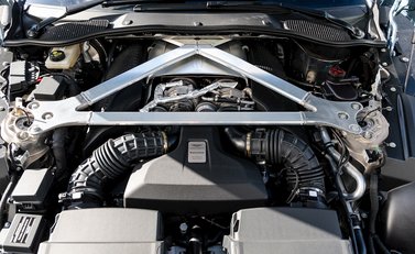 Aston Martin V8 Vantage 27