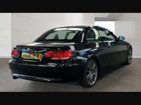 BMW 3 Series 2.0 320i SE Auto 2dr 7